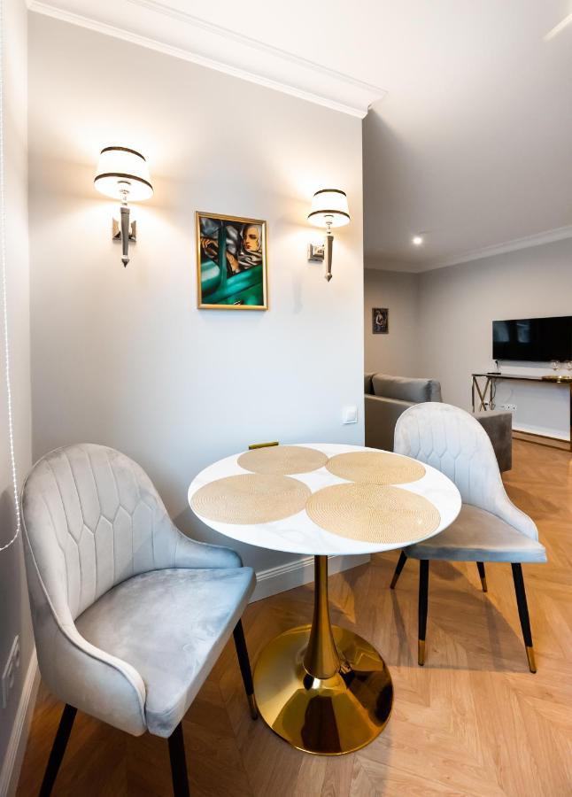 Stara Praga Superior Apartment Варшава Екстериор снимка